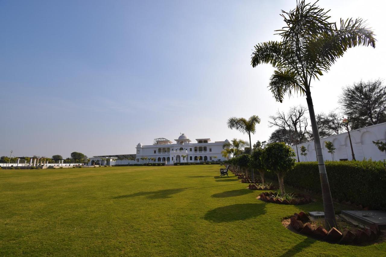Umaid Farm Resort- A Legancy Vintage Stay In Τζαϊπούρ Εξωτερικό φωτογραφία